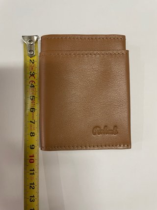 Cartera de piel marrón