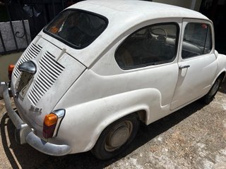 SEAT 600 E 1980 con documentación