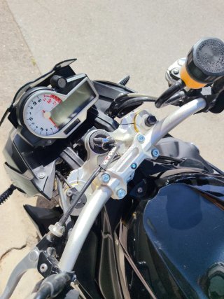 BMW S1000R Naked Negra y Plateada