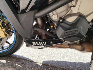 BMW S1000R Naked Negra y Plateada