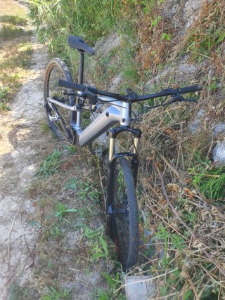 Bicicleta eléctrica Rockrider Xplorer 500s