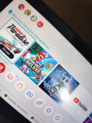Nintendo Switch Azul y Rojo