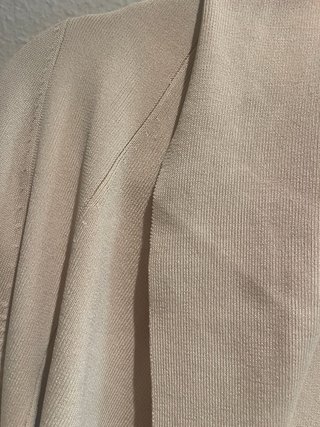 Rebeca corta Hoss Intropia beige