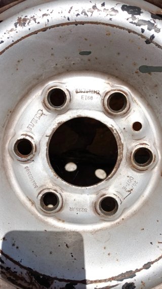Rueda de recambio IVECO