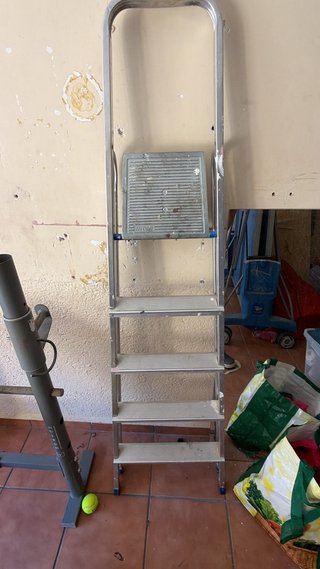 Escalera de mano plegable