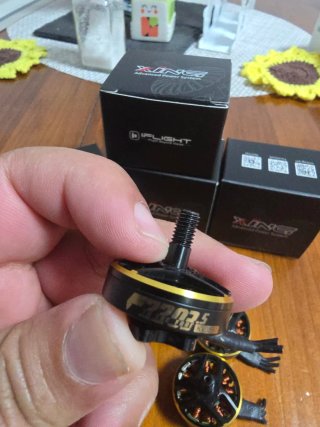 Pack 4 motores TMotor Hobby para dron