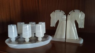 Conjunto de piezas de alabastro