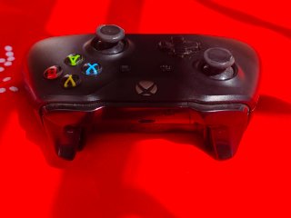 Mando Xbox one negro