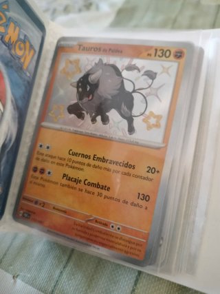 Mini Álbum Cinderace Oficial + 30 Cartas Pokémon