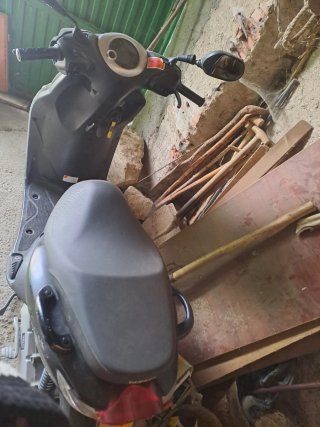 Yamaha Neos Scooter Negro
