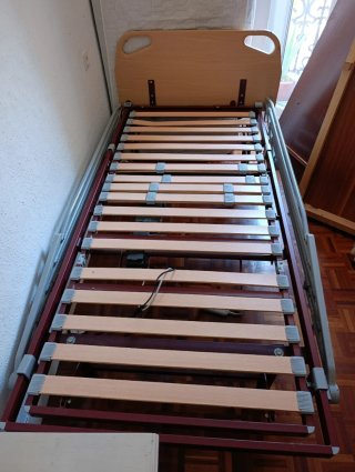 Cama articulada eléctrica con soporte