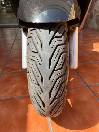 Piaggio X7 Maxi Scooter Negra