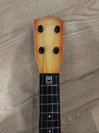 Ukelele Eurekakids 56 cm 4 cuerdas