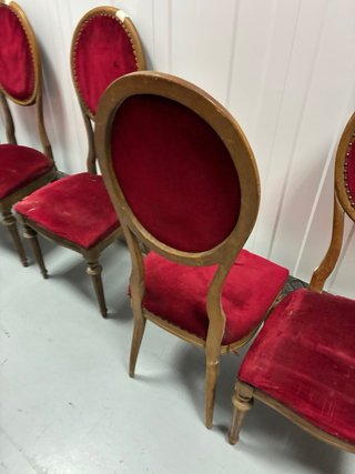 Conjunto de 6 sillas antiguas de terciopelo