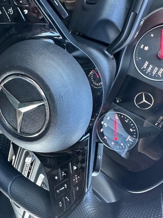 Mercedes-Benz Vito 2024