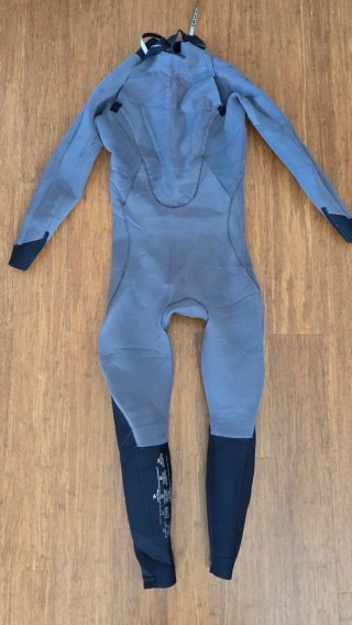 Neopreno RipCurl Ebomb 4/3mm Talla M/S