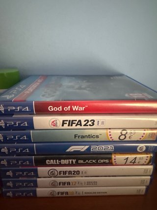 Consola PS4 PRO + 2 Mandos