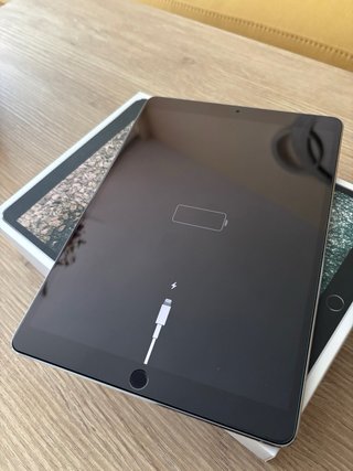 iPad Pro 10.5” 64 GB (para piezas) + caja