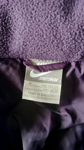 Plumífero Nike Morado "M"