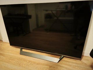 TV Xiaomi 75 Negra y Plateada