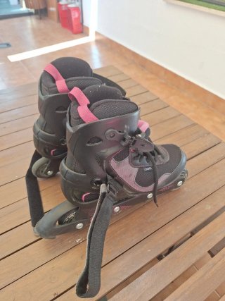 Patines en línea negros y rosas n 40 en funda