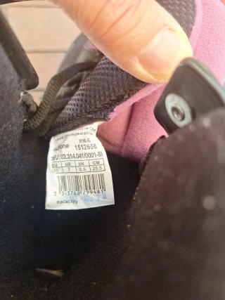 Patines en línea negros y rosas n 40 en funda