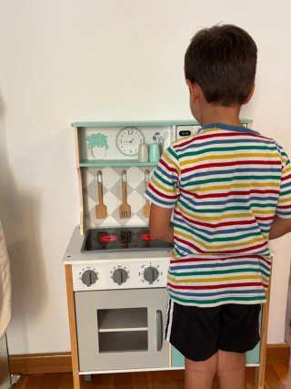 Cocinita de juguete en muy buen estado