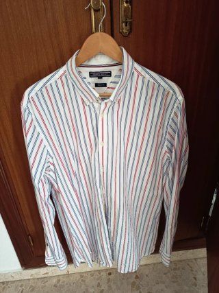 XL. Camisa Tommy Hilfiger Rayas. Regular Fit.