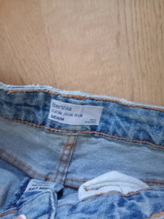 Shorts vaqueros Bershka desgastados