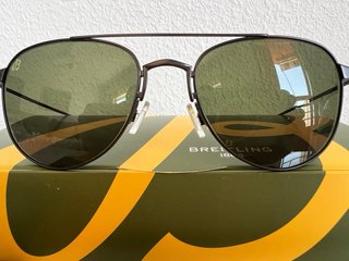 Occhiali da aviatore Breitling esclusivi nuovi