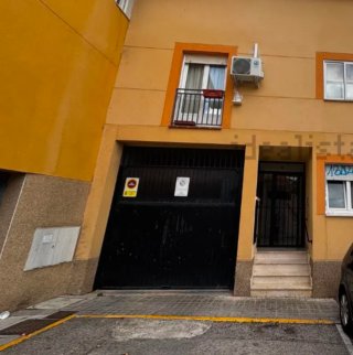 Plaza de garaje, el Molar, Sata. María de la Cuest