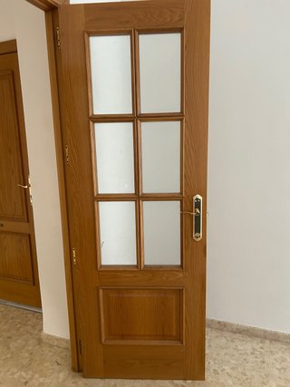 Puertas macizas en buen estado