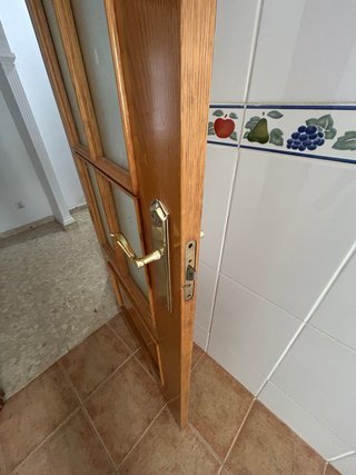Puertas macizas en buen estado
