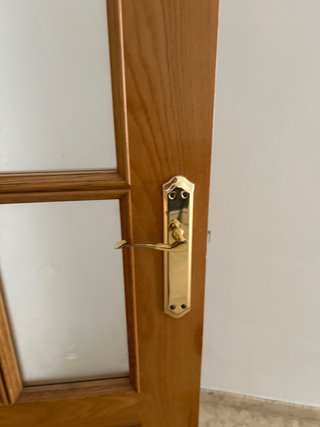 Puertas macizas en buen estado
