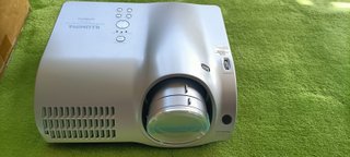 Proyector Hitachi PJ-TX100 hasta 300''