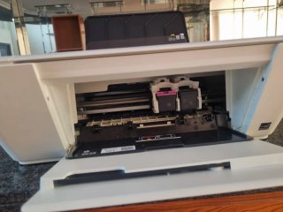 Impresora HP desjet 1510  Blanca