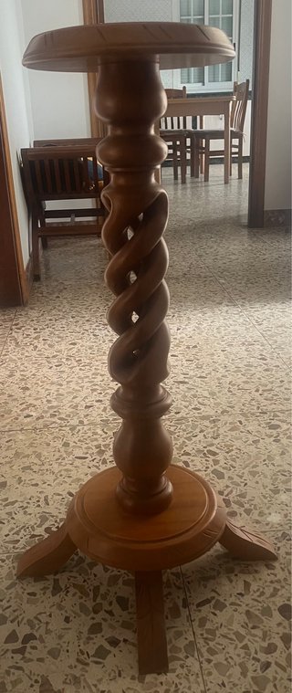 Soporte madera maciza plantas tallado