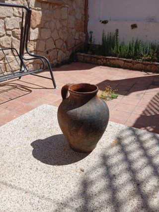 Jarra de barro antigua