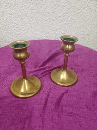 Juego de 2 candelabros dorados