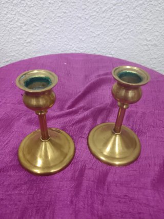 Juego de 2 candelabros dorados