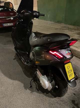Piaggio Zip SP Negra/Morada