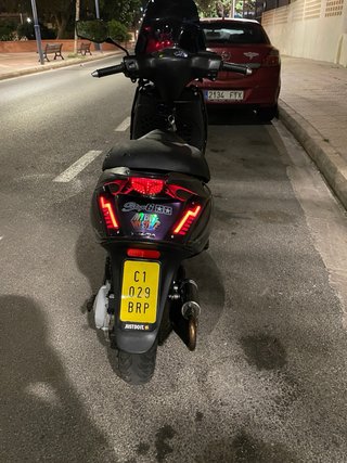 Piaggio Zip SP Negra/Morada