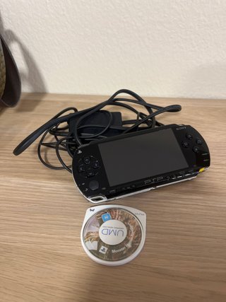 Sony PSP Negra + UMD Monster Hunter