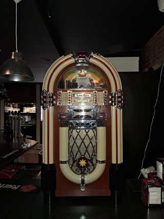 Jukebox Retro Estilo Años 70 con mando