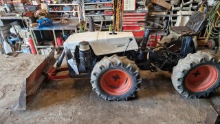 Tractor Pascuali con arrastrador