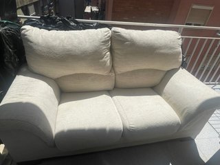 Sofá de tela beige pesado