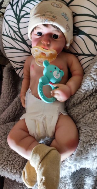 Reborn Niño silicona tipo plátino pelo injertado