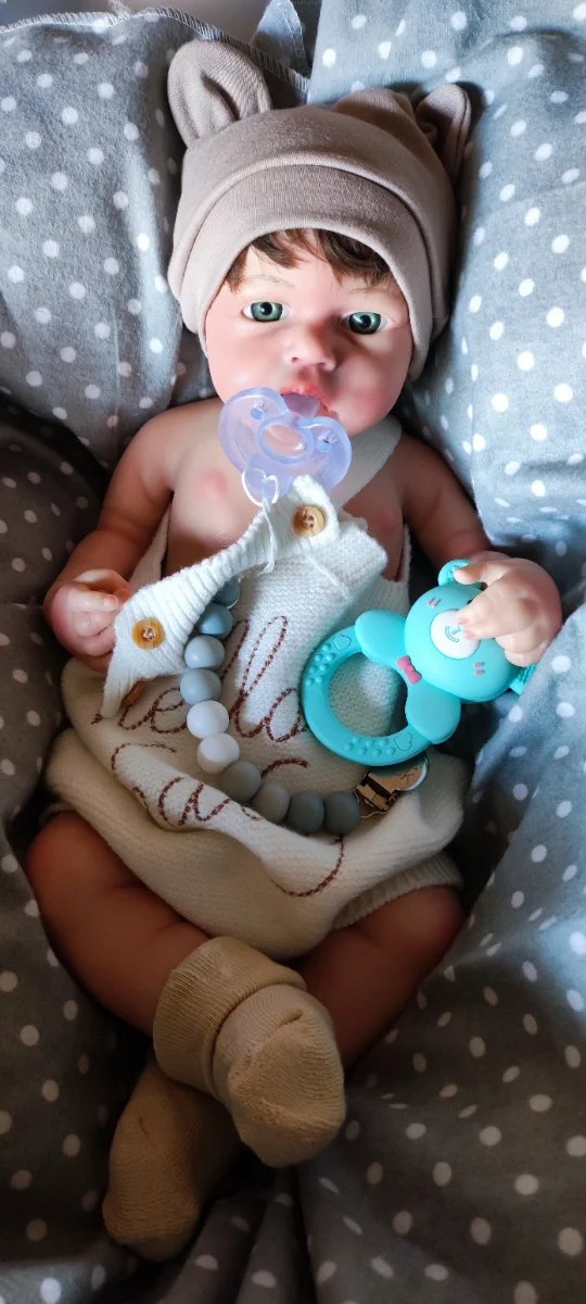 Reborn Niño silicona tipo plátino pelo injertado