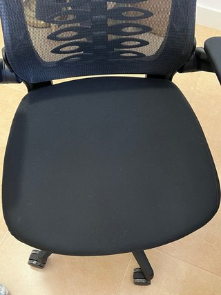 Silla de oficina ergonómica con ruedas