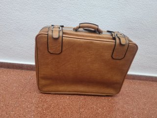 2 Maletas  antigua LOEDS